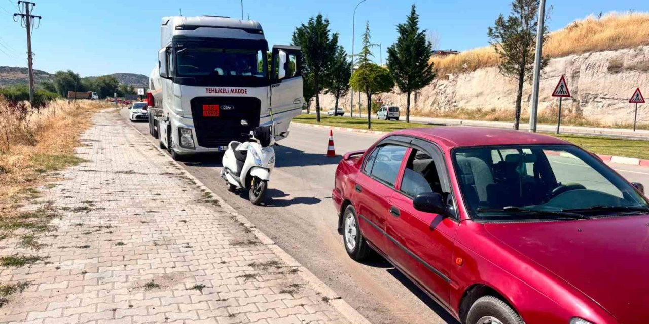Gaz yüklü tır otomobile çarptı: 1 yaralı