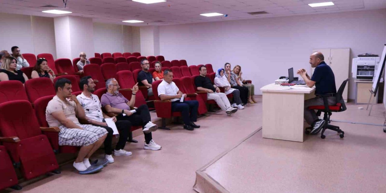 ADÜ Tıp Fakültesi’nde İdari Personel Koordinasyon Toplantısı gerçekleştirildi