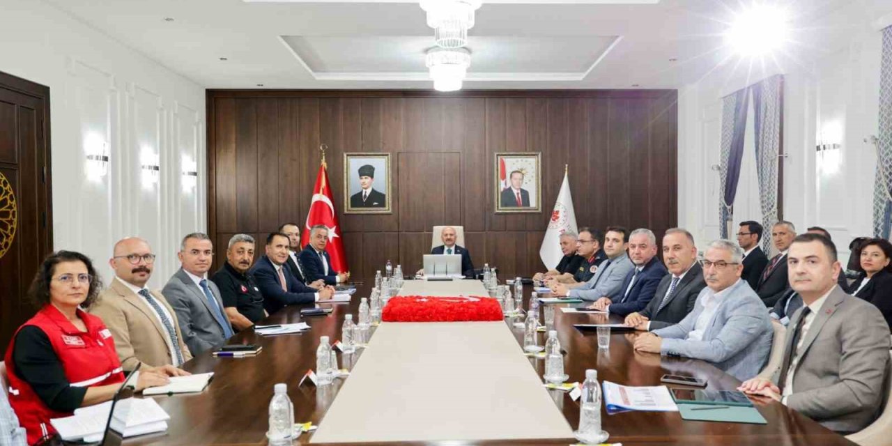Aydın’da kadına yönelik şiddetle mücadele toplantısı düzenlendi