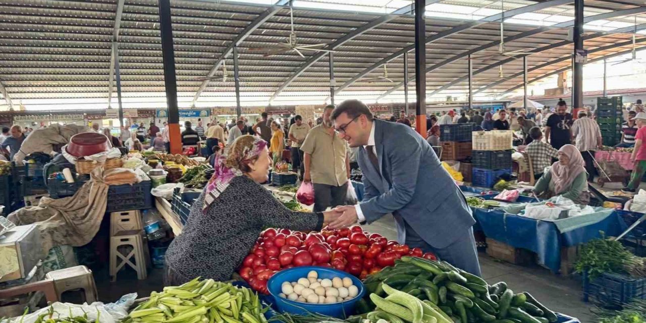 Kaymakam Sözen pazarcı esnafı ve vatandaşlarla buluştu