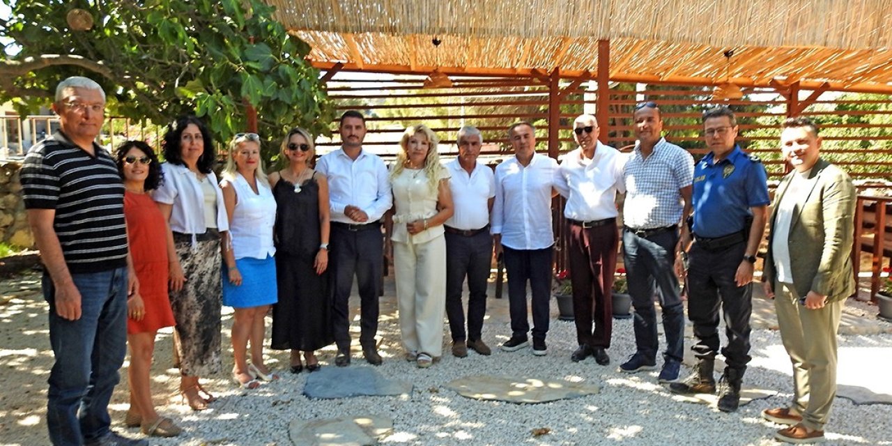 Çeşme Müftüsü Murat Yılmaz’a veda kahvaltısı