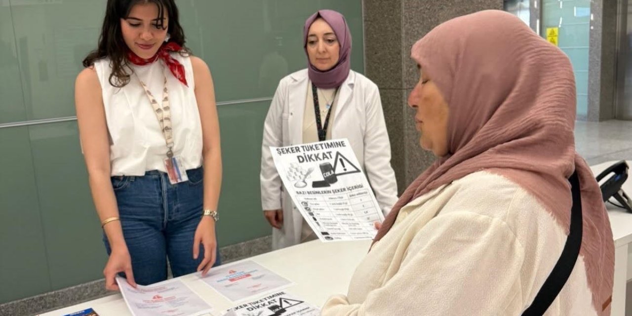 Kütahya Şehir Hastanesi’nden şeker tüketimine karşı farkındalık etkinliği