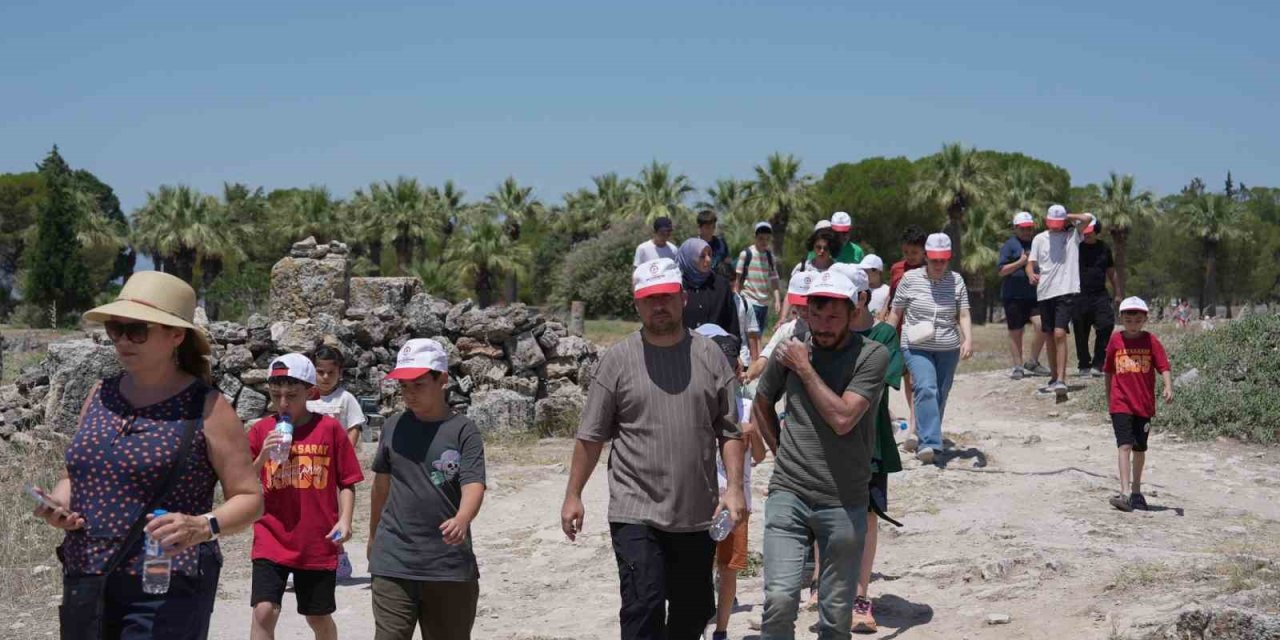 Satranç ustaları Pamukkale ve Hierapolis’e hayran kaldı
