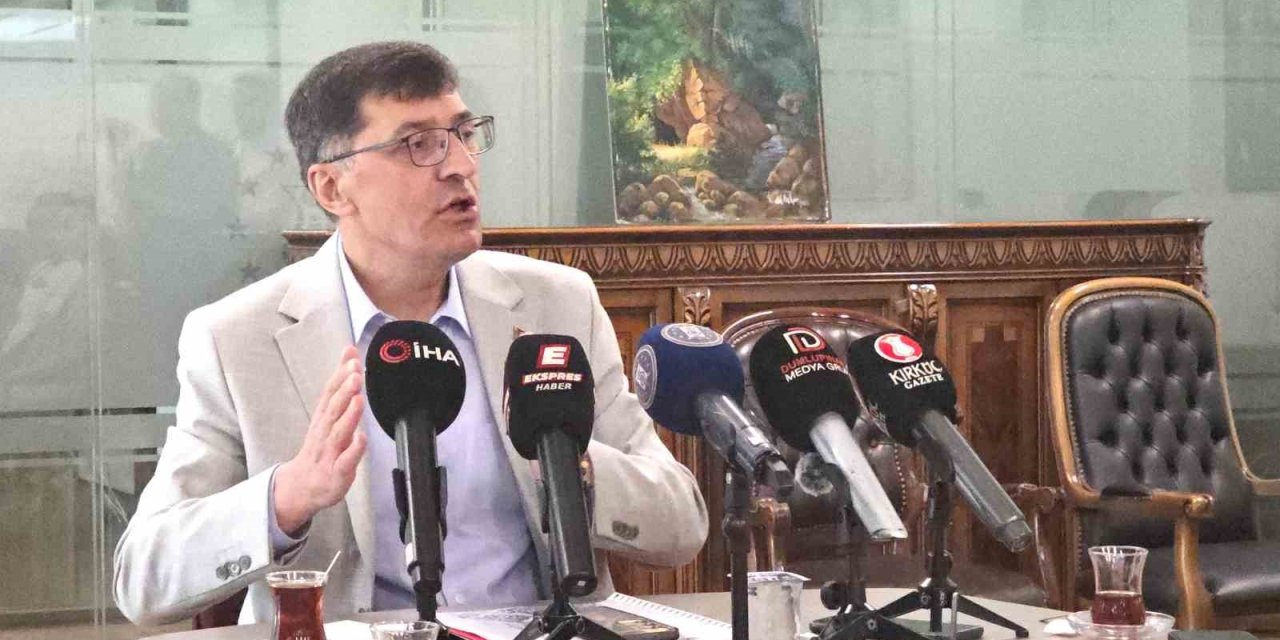 Kütahya Belediye Başkanı Kahveci: "Alnımız açık, başımız dik, görevimizin başındayız"