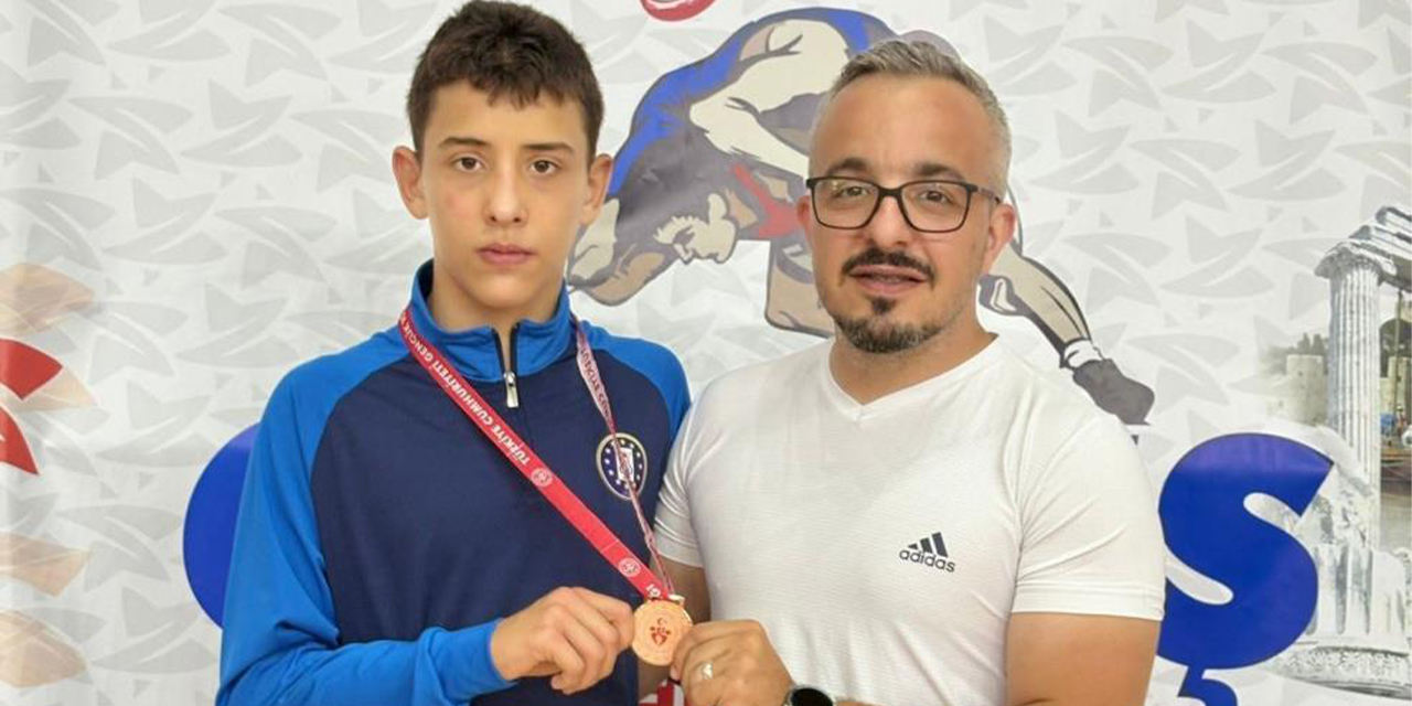 Kütahyalı güreşçi Mert Başarı Türkiye üçüncüsü oldu