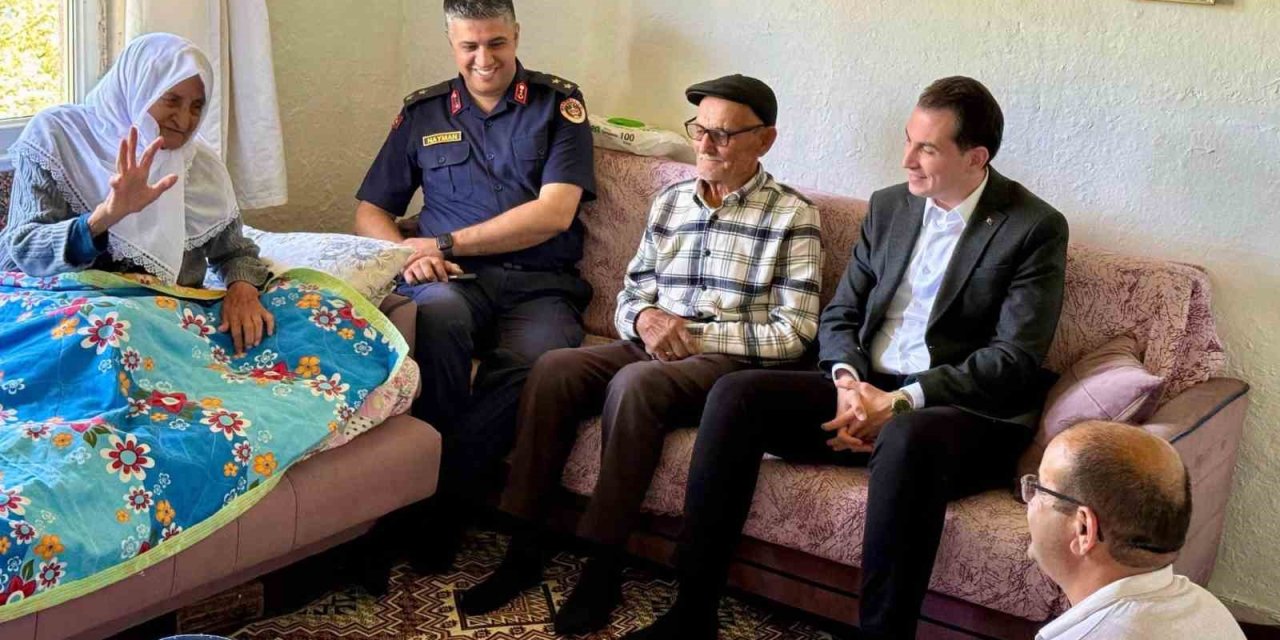 Hisarcık Kaymakamı Atam’dan yaşlı çifte anlamlı ziyaret