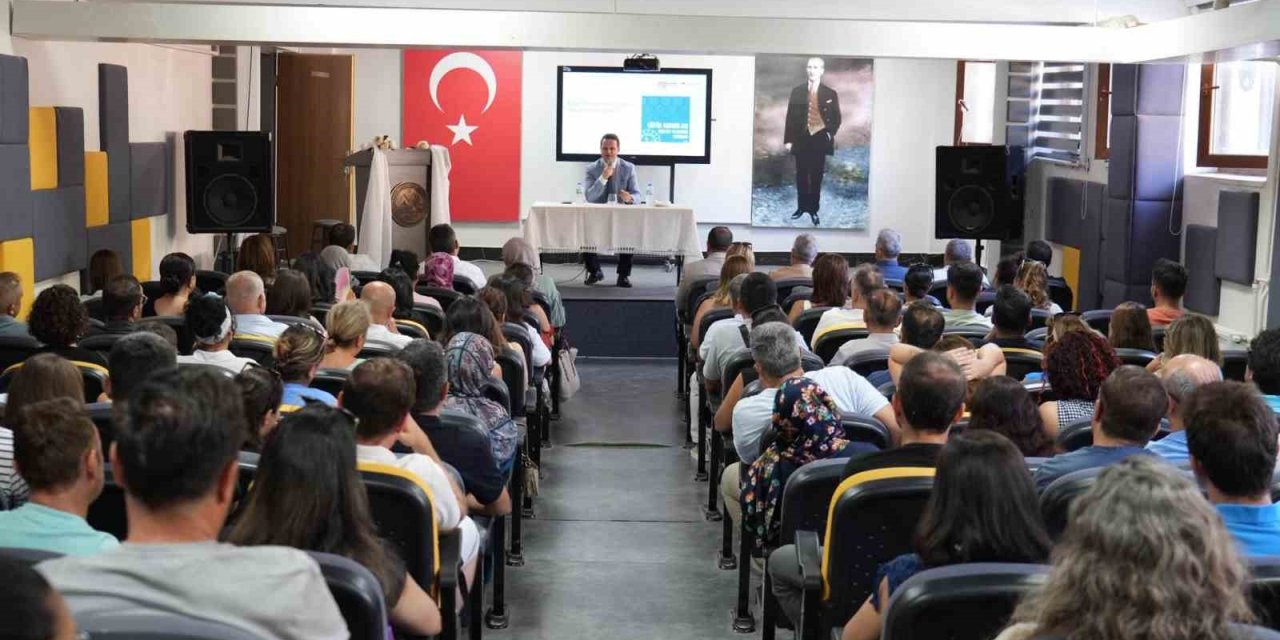 Muğla’da yönetici adayları geleceğe hazırlanıyor