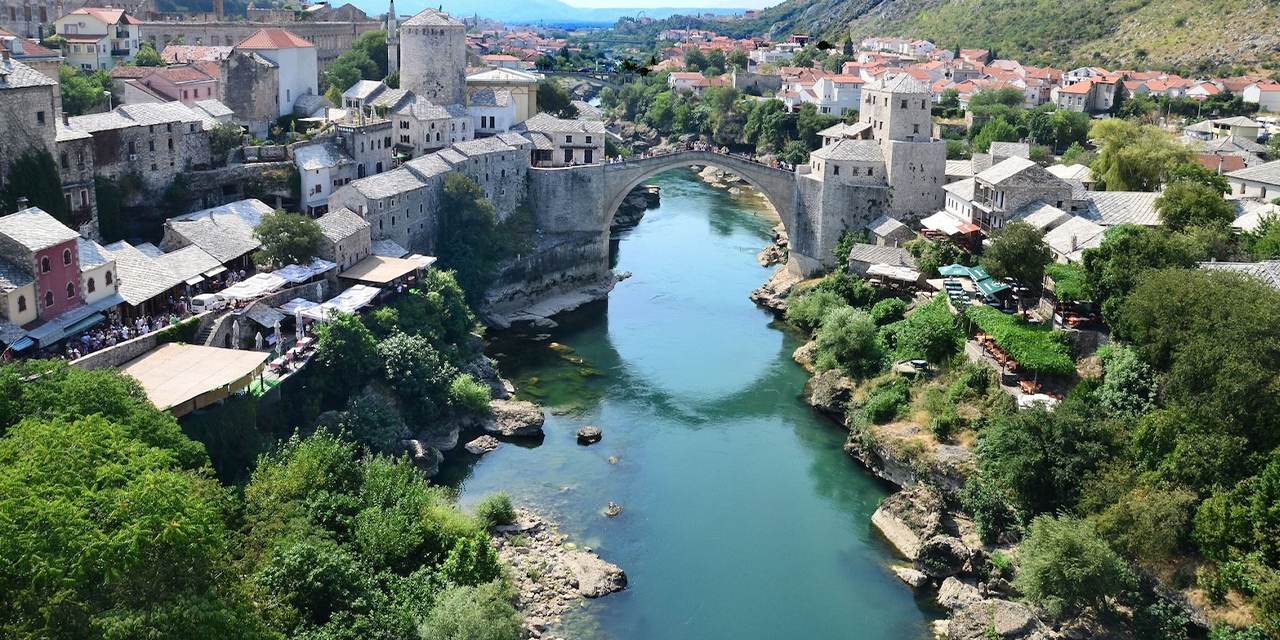 Mostar: Osmanlı gerdanlığından  küllerinden doğan şehre