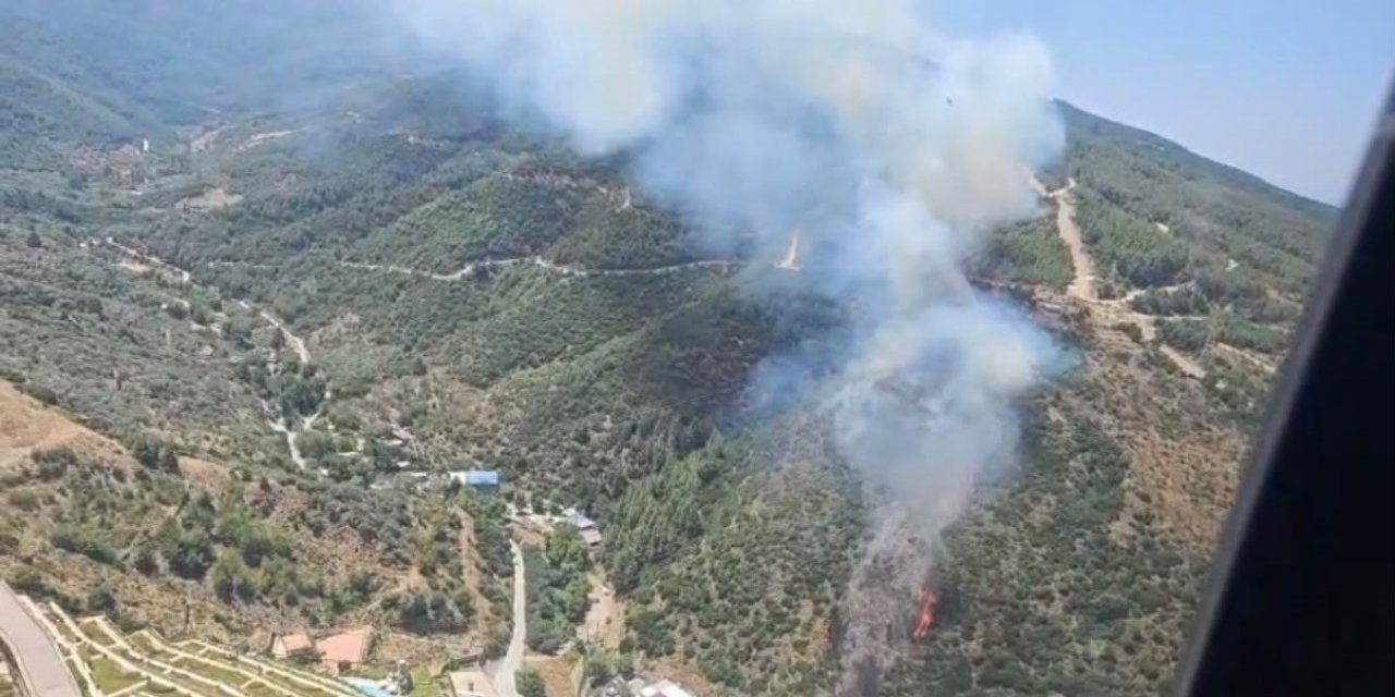 Narlıdere’deki orman yangınına havadan ve karadan müdahale