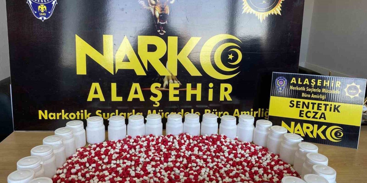 Manisa’da bin 803 sentetik ecza hap ele geçirildi