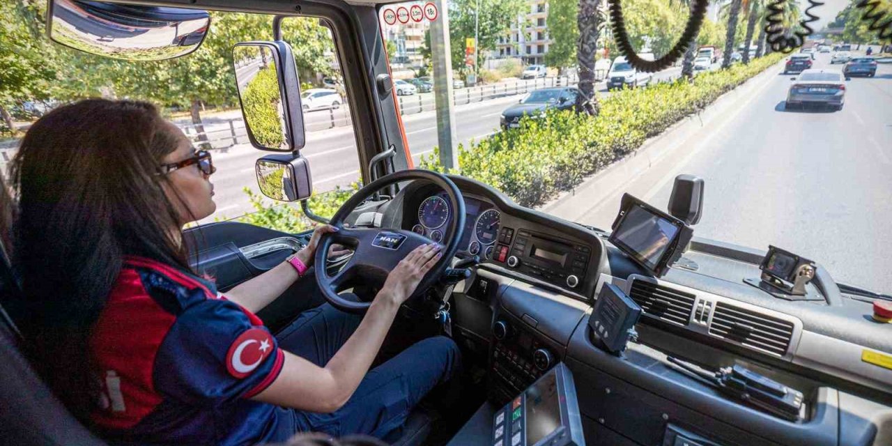 Ön yargıları alevlerin içinde bırakıyor