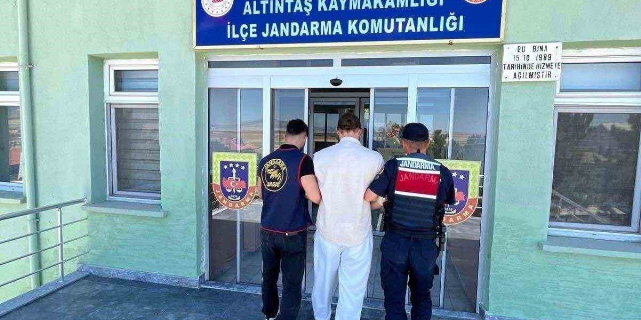 Kütahya’da 10 yıl hapis cezasıyla aranan hükümlü yakalandı