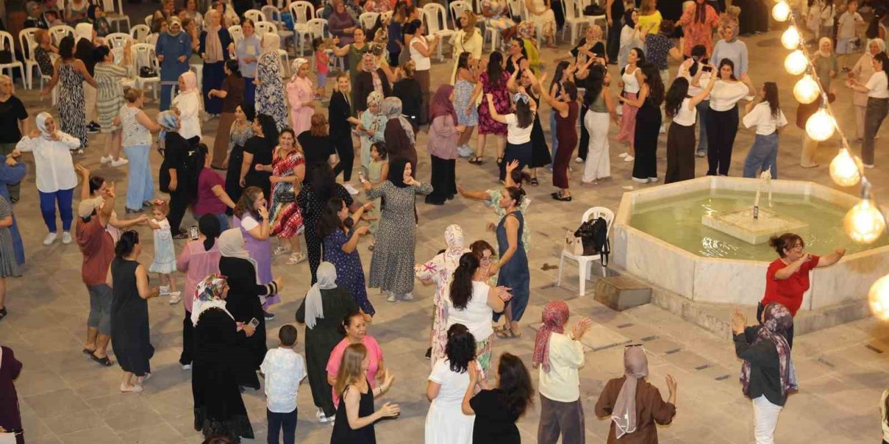 Tarihi Kurşunlu Han’da kadınlar matinesi