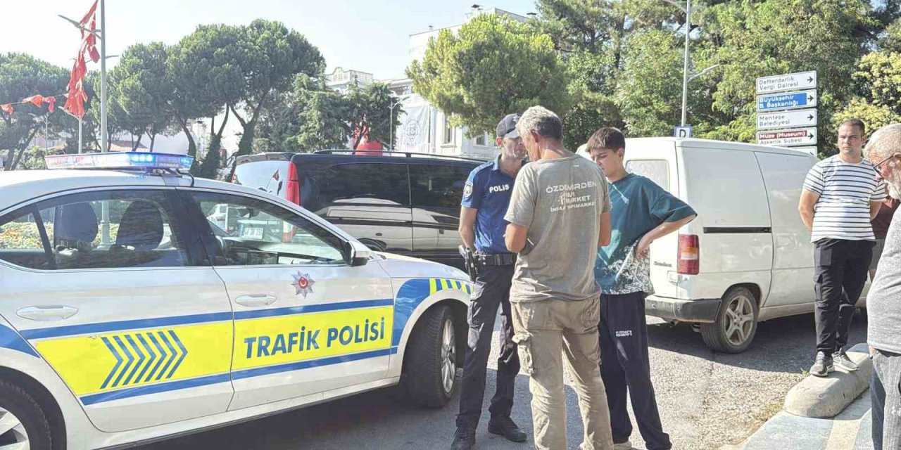 Ehliyetsiz sürücünün karıştığı kazada motosikletli yaralandı