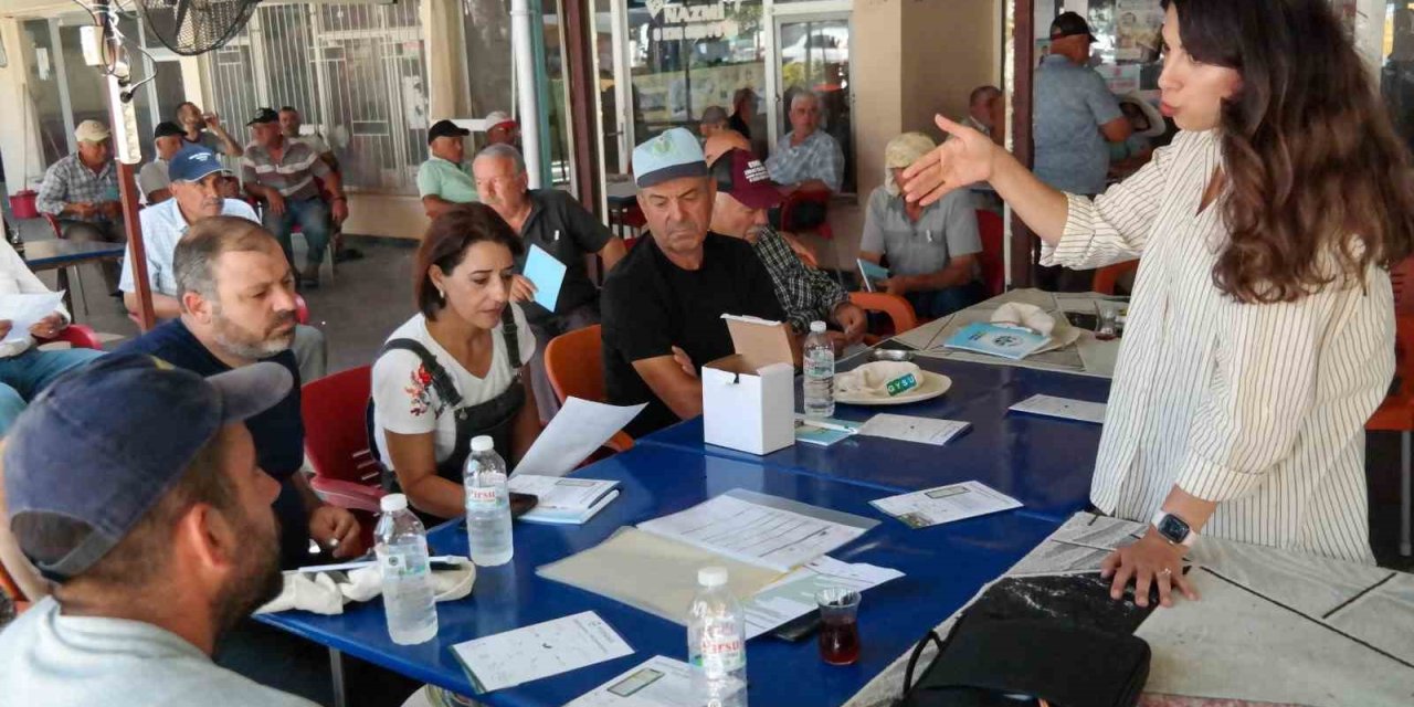 Saruhanlılı üreticilere "Akıllı Tarım ve Yapay Zeka" eğitimi