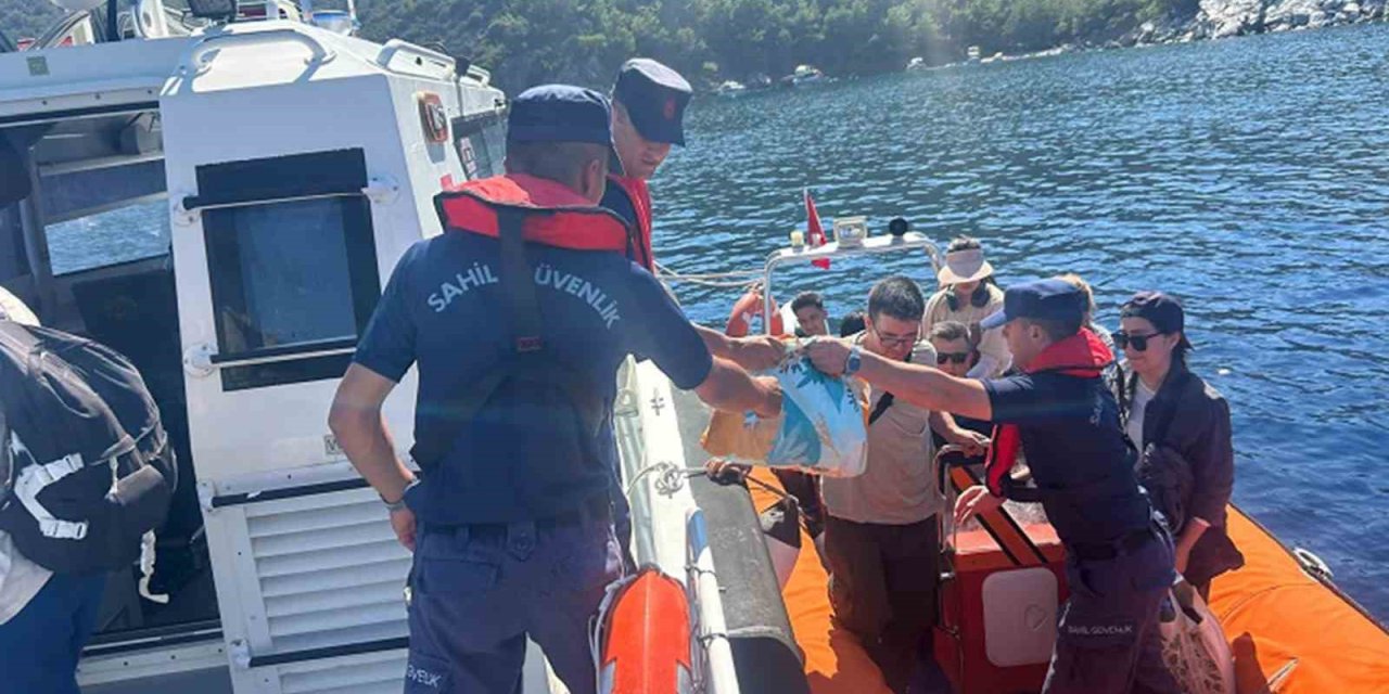 Datça’da 2’si çocuk 19 düzensiz göçmen yakalandı