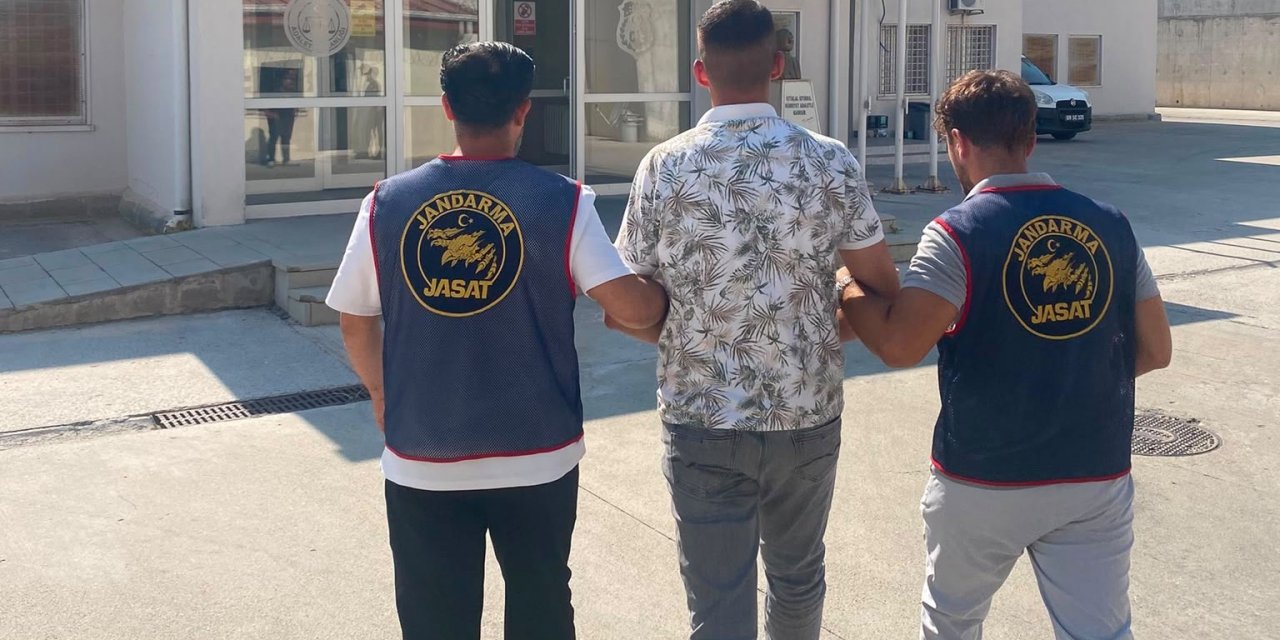 Kuşadası’nda 20 yıl hapis cezası ile aranan şahıs yakalandı
