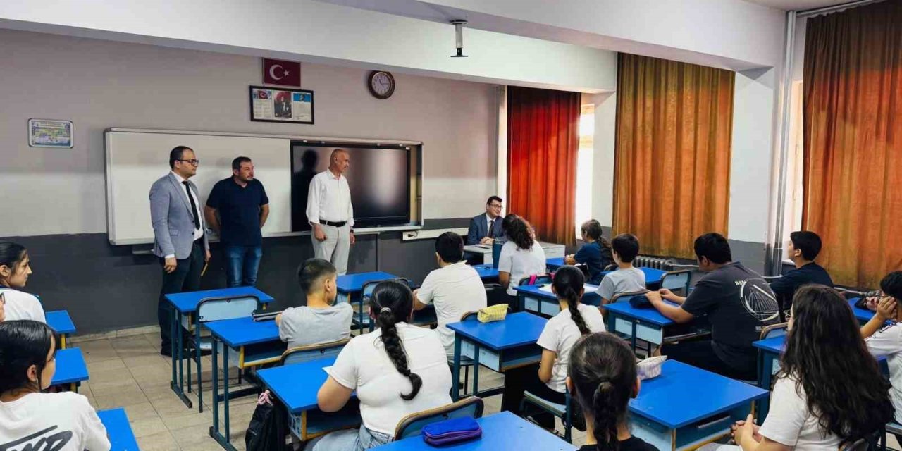 Kaymakam Sözen’den yaz dönemi destekleme kurslarına inceleme