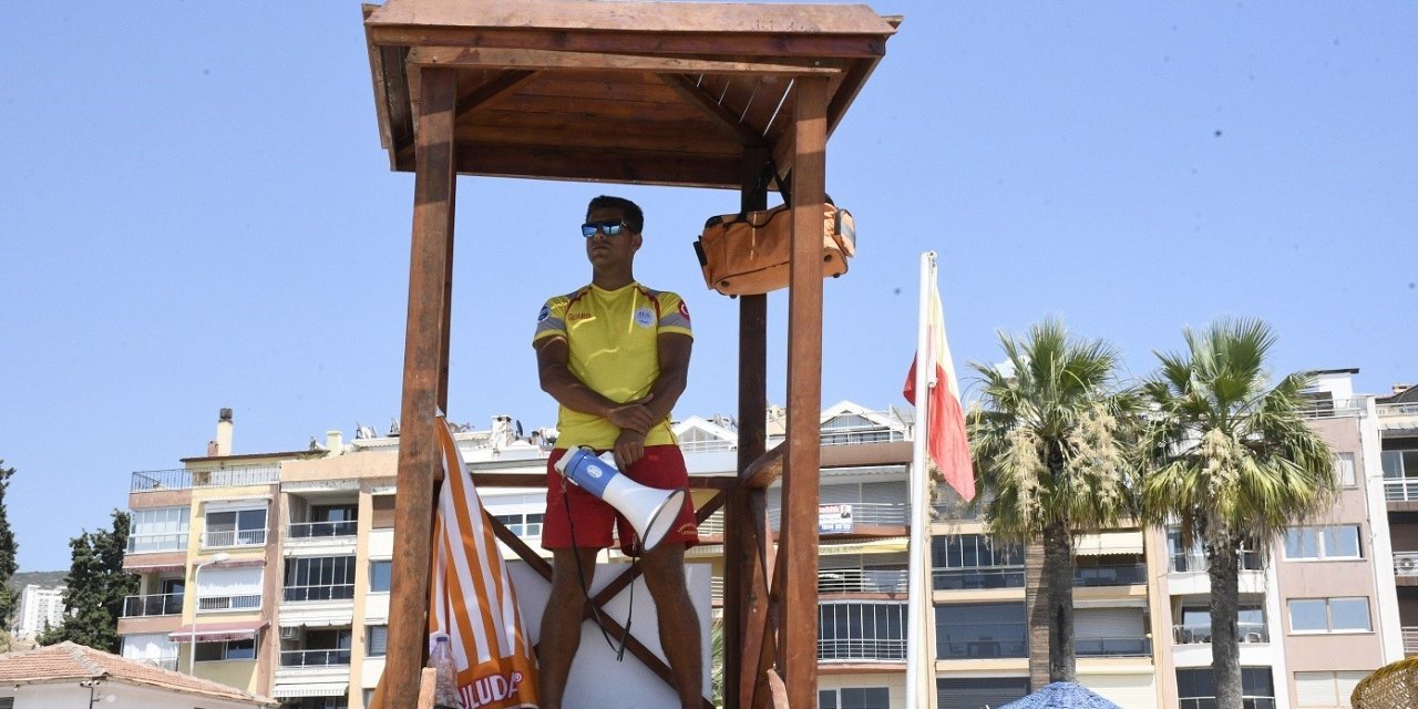 Kuşadası sahillerinde güvenlik ön planda