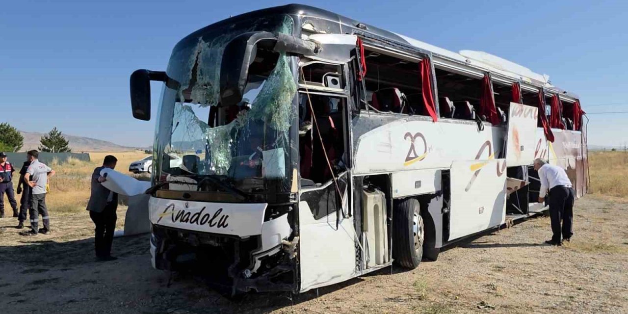 Kütahya’daki otobüs kazasında 25 yaralı taburcu edildi