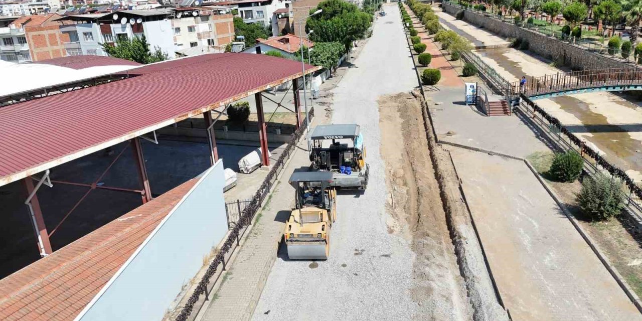 Nazilli Belediyesi Turan Mahallesi’nde asfalt çalışmalarına başladı