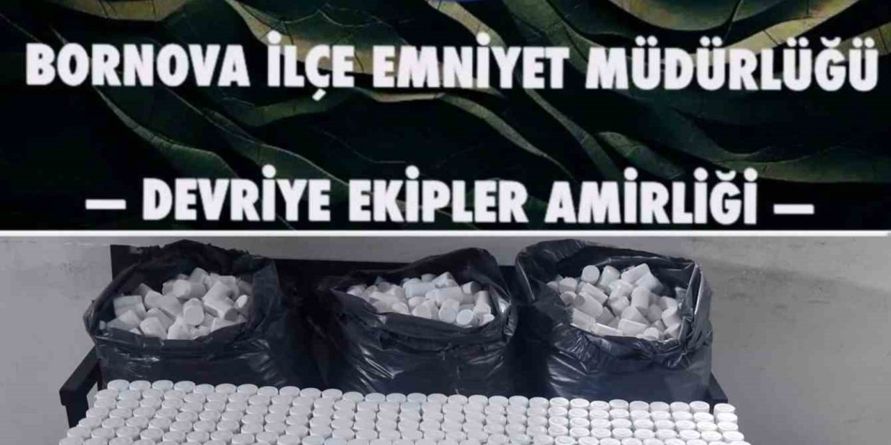 ’Dur’ ihtarına uymayıp kaçan araçtan on binlerce uyuşturucu hap çıktı