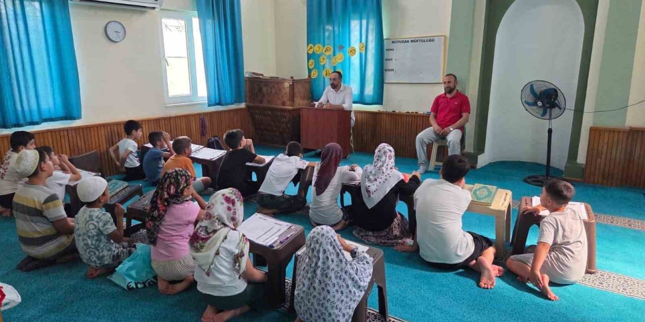 Kuyucak’ta Yaz Kur’an Kursu öğrencilerine rehberlik seminerleri