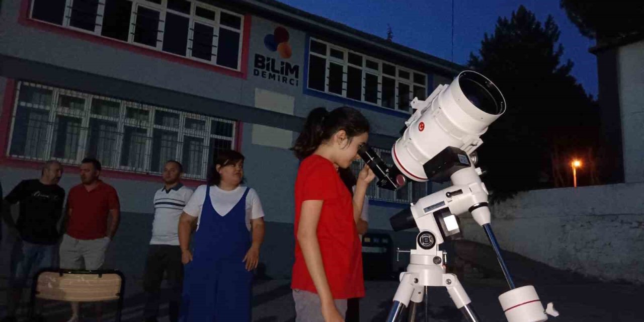 Bilim Demirci’de gökyüzü şöleni