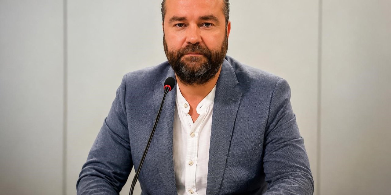 Gazeteciler mesleklerinin geleceği için yasa istiyor