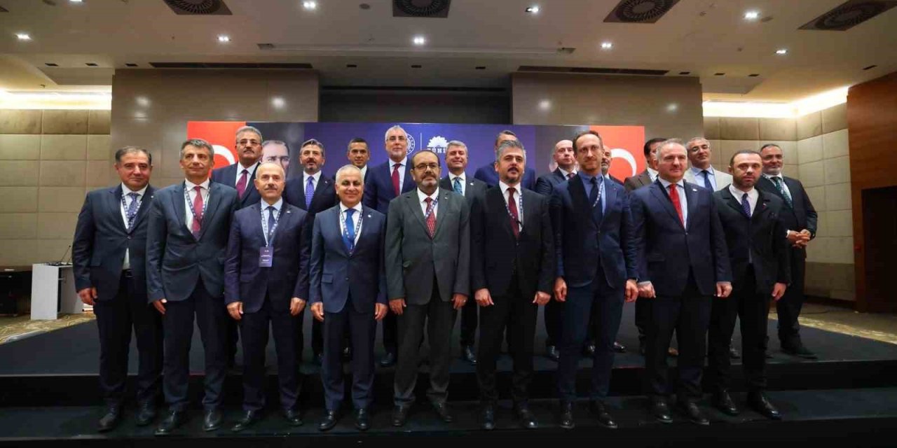 ADÜ, ’Çalışma Hayatında Dijital Dönüşüm’ seminerinde temsil edildi