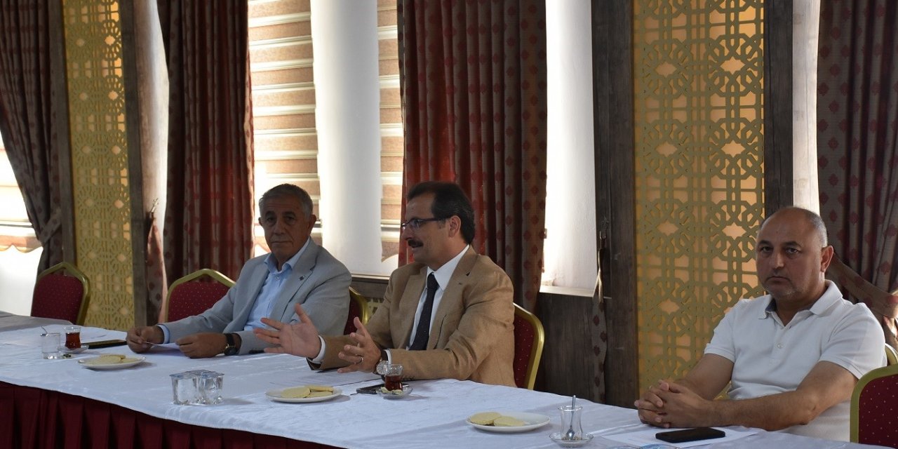Salihli’de Kültür ve Sanat Vakfı için kritik toplantı
