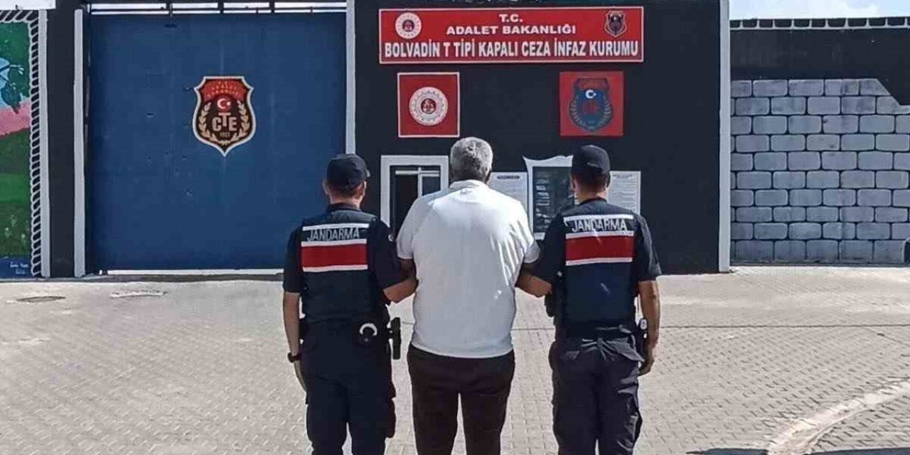 Uyuşturucu ticareti suçundan aranan şahsı jandarma yakaladı