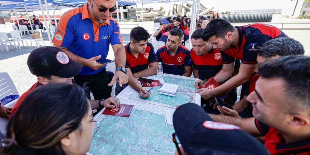 İtfaiyede afet seferberliği: 110 personel özel eğitime alındı