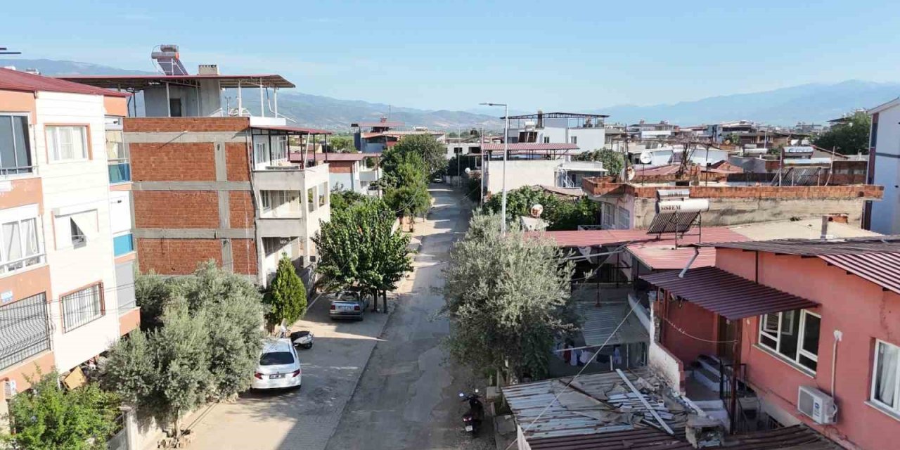 Nazilli’de 10 sokakta asfalt mesaisi başladı