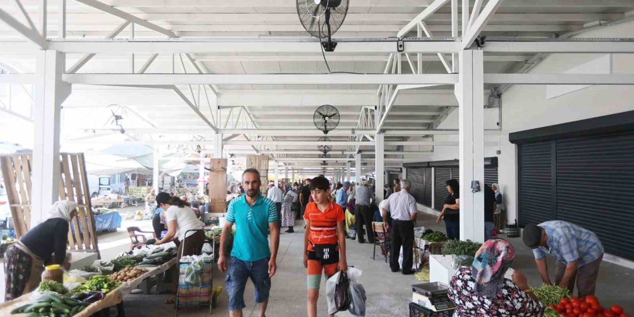 Yenilenen Yatağan pazaryerinden halk da, esnaf da memnun