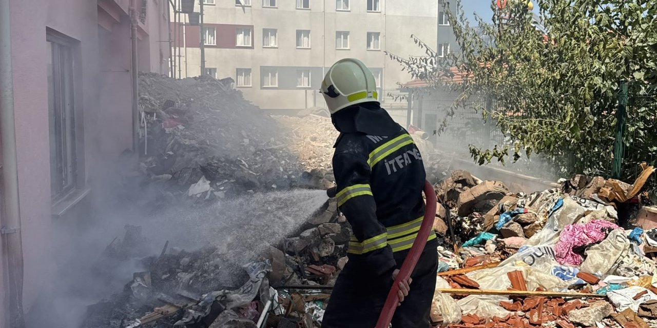 Muğla’nın Menteşe ilçesinde korkutan yangın