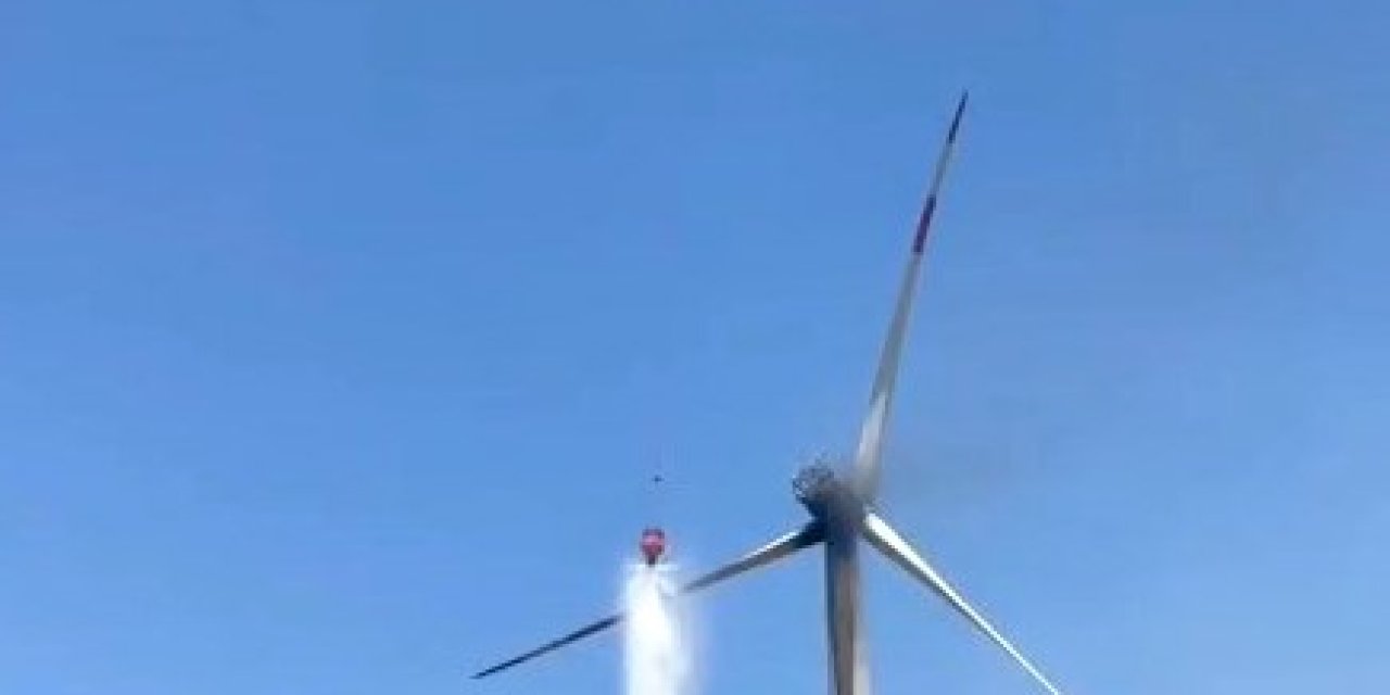 İzmir’de rüzgar türbinindeki yangına helikopterle müdahale