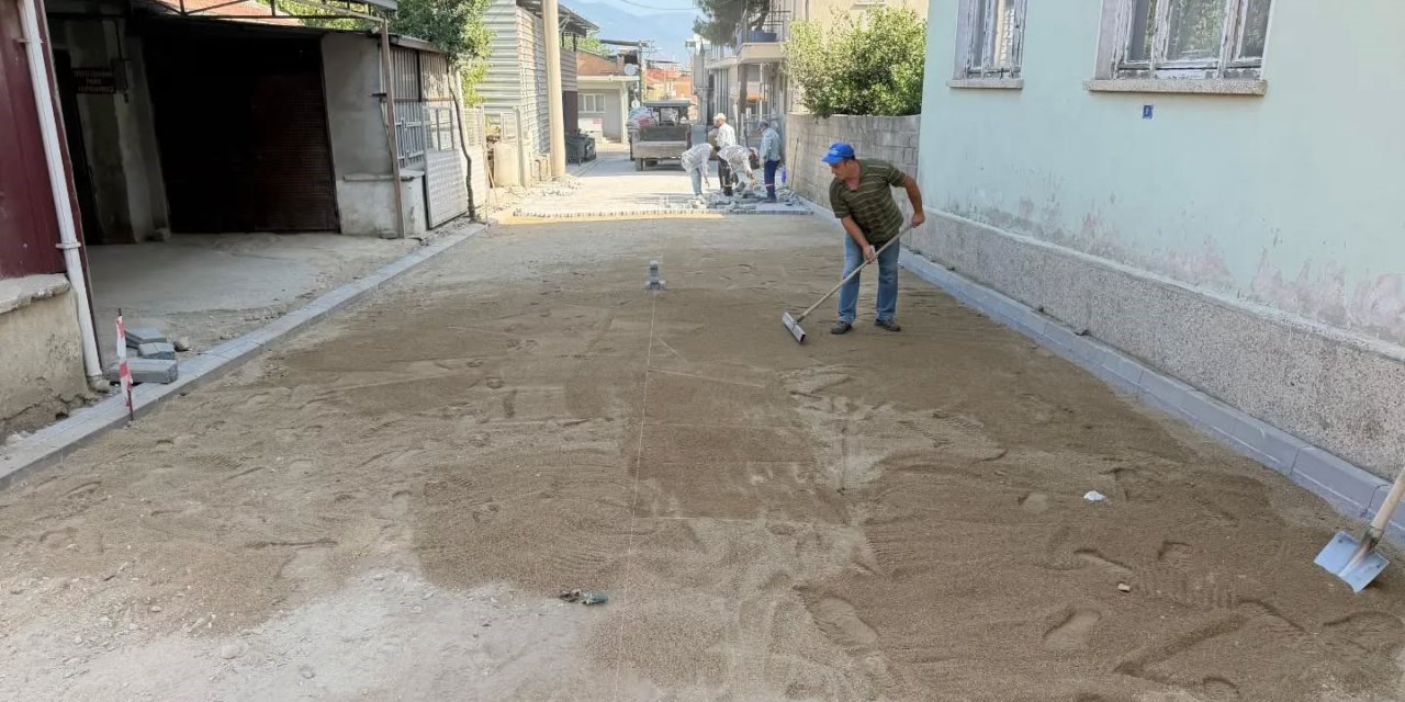 Yenipazar’da eskiyen yollar modern görünüme kavuşuyor
