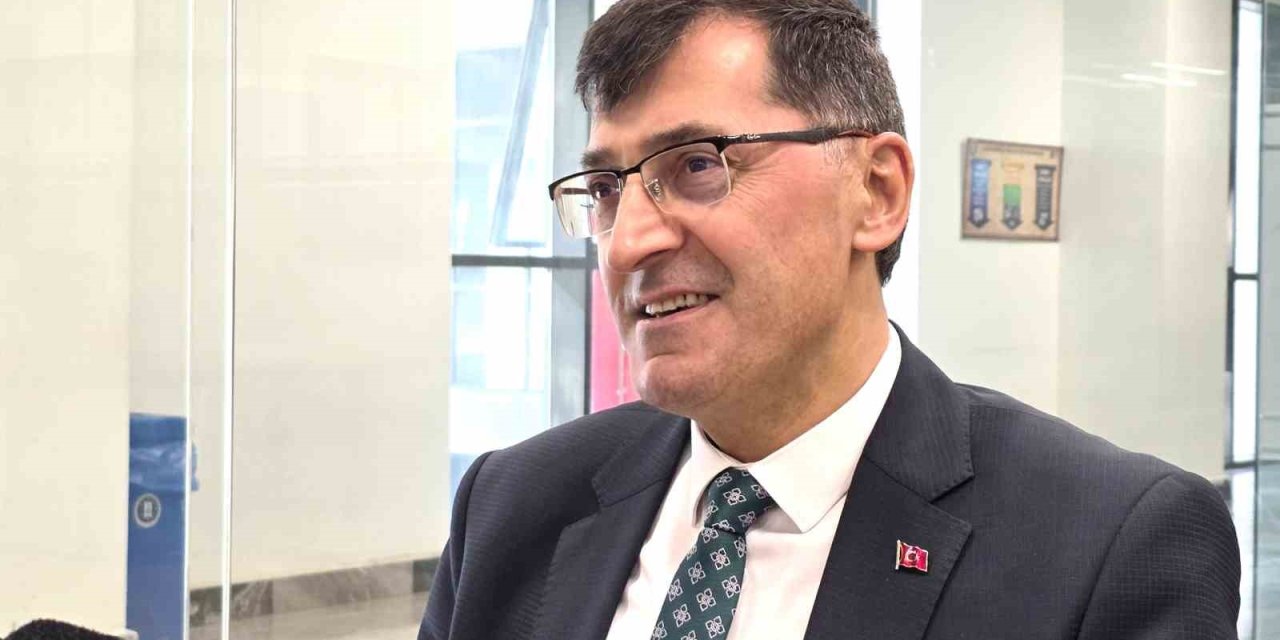 Başkan Kahveci, siyasi hayatına Yeni Parti’de devam edeceğini açıkladı