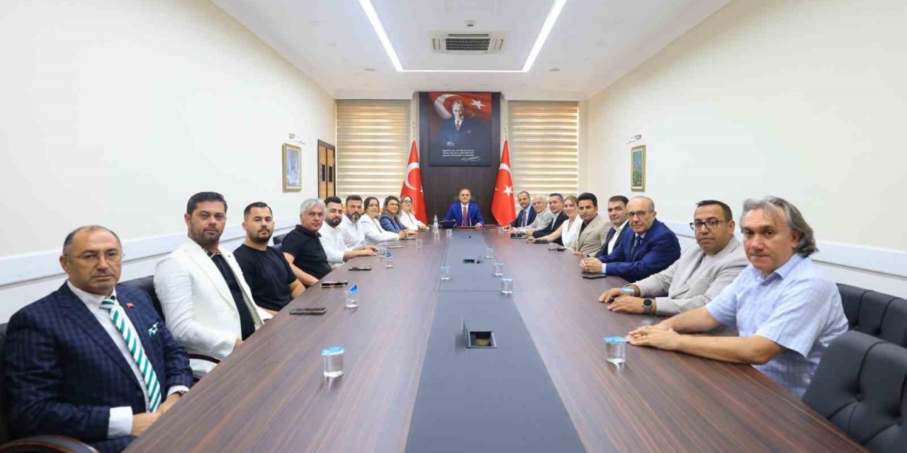 Vali Akbıyık  "Muğlaspor’un başarısı şehre dinamizm katacak"