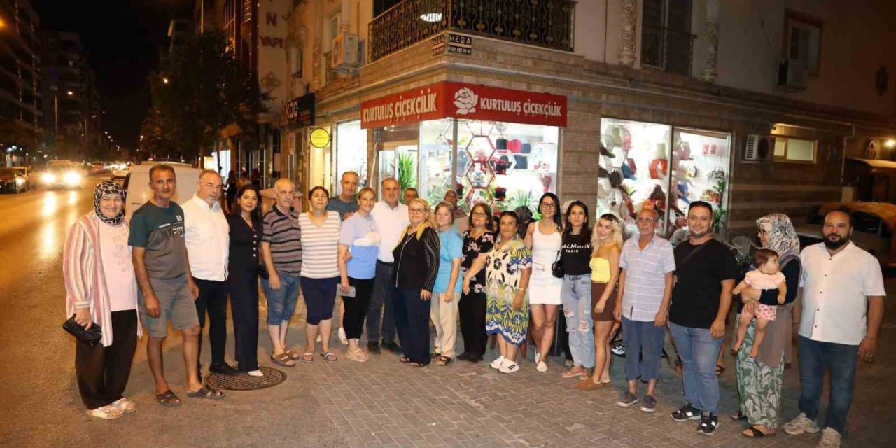 Başkan Kaya, mahalle sakinleriyle akşam buluşmasında bir araya geldi