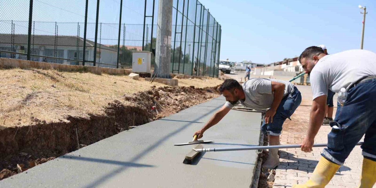 Didim Belediyesi ekipleri daha güvenli yaya ulaşımı için sahada