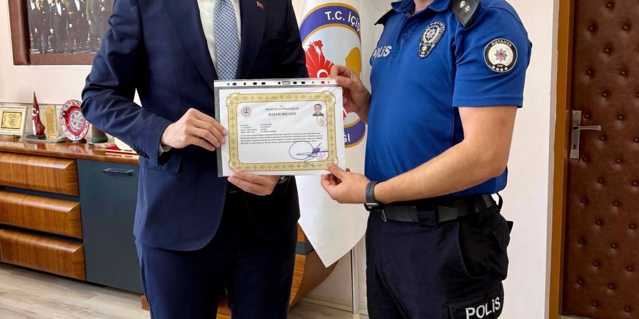 Hisarcık’ta emniyet personeline Başarı Belgesi