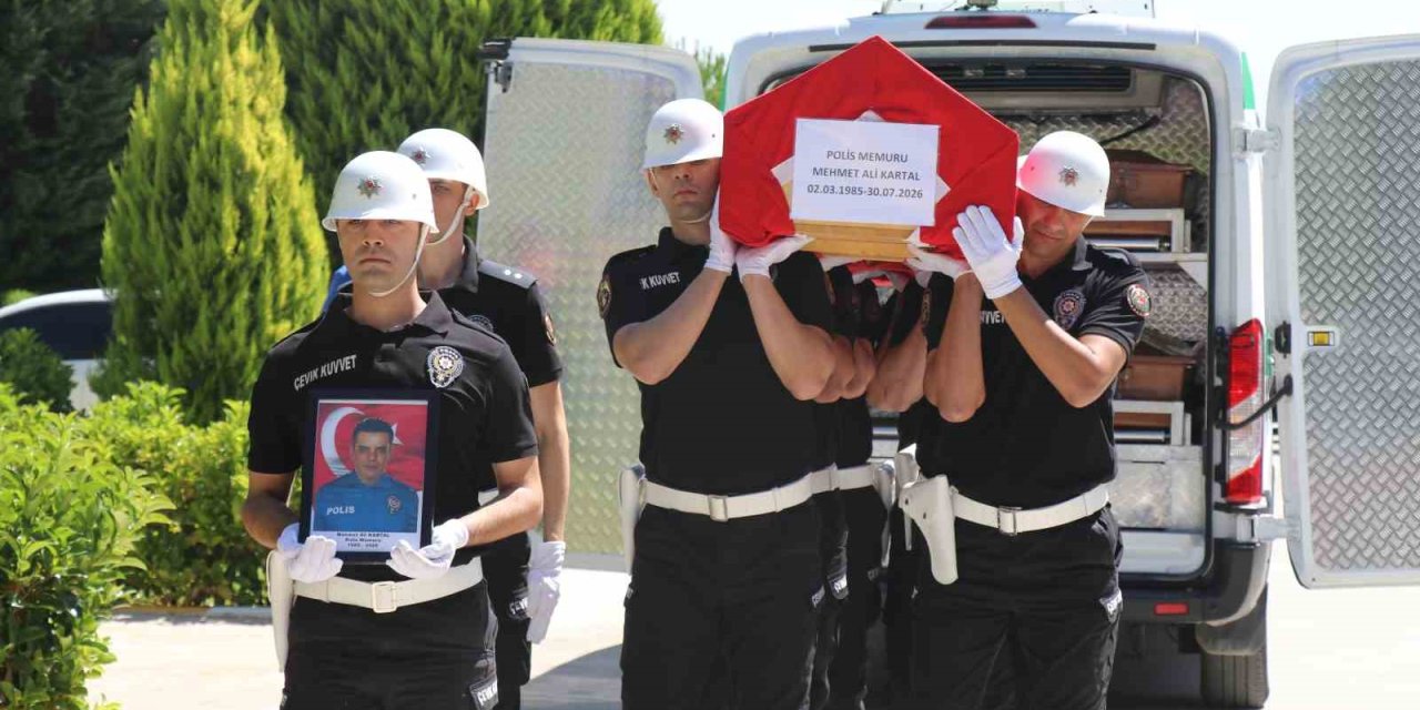 Görevi başında vefat eden polis memuru memleketine uğurlandı