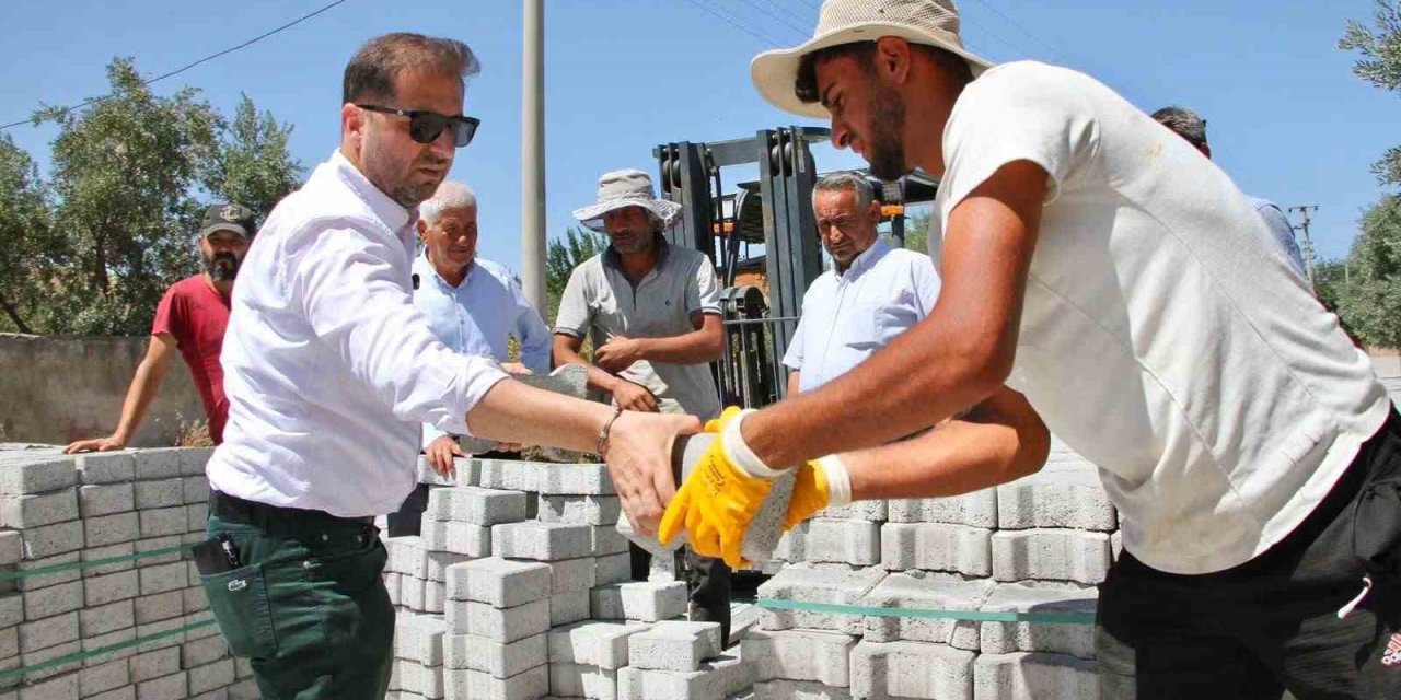 Tire’ye 20 bin metrekare kilit parke taşı desteği