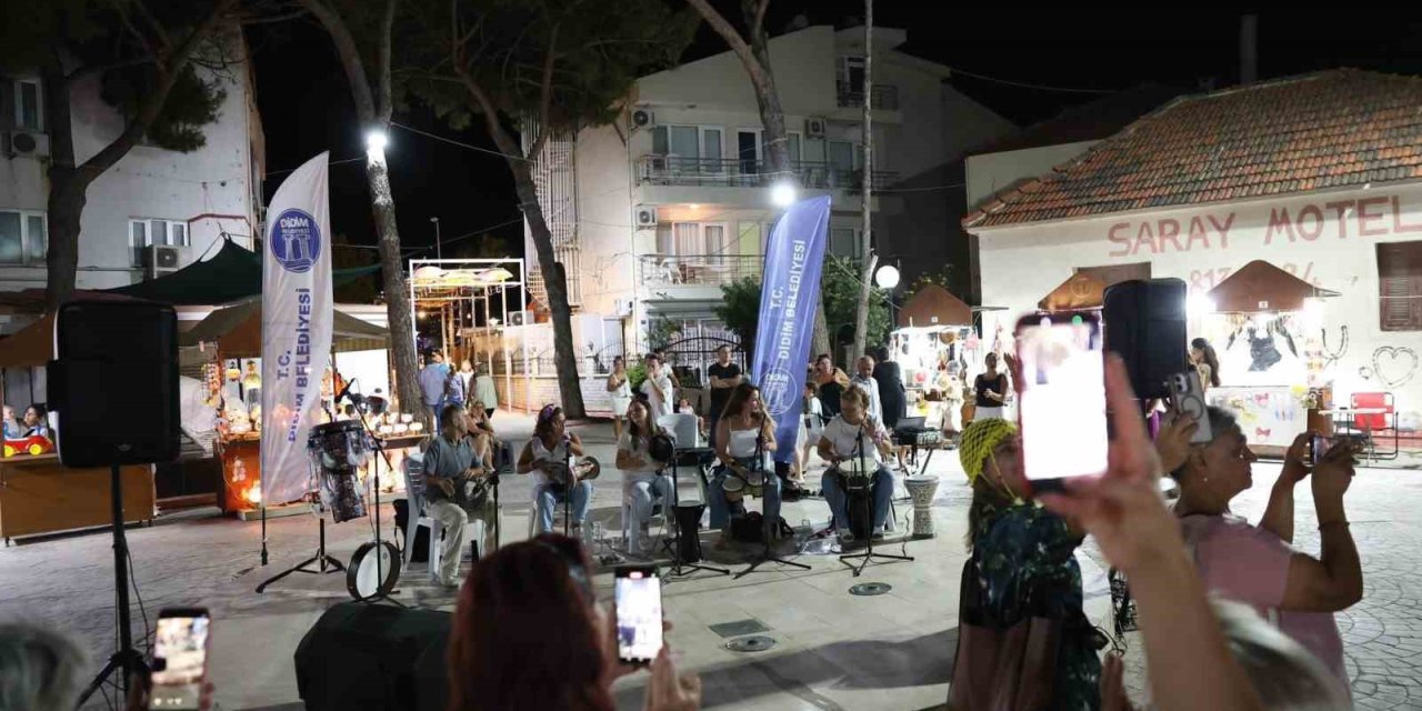 Didim Belediyesi, Altınkum Sanat Sokağı’nda sanat ve dayanışmayı buluşturdu