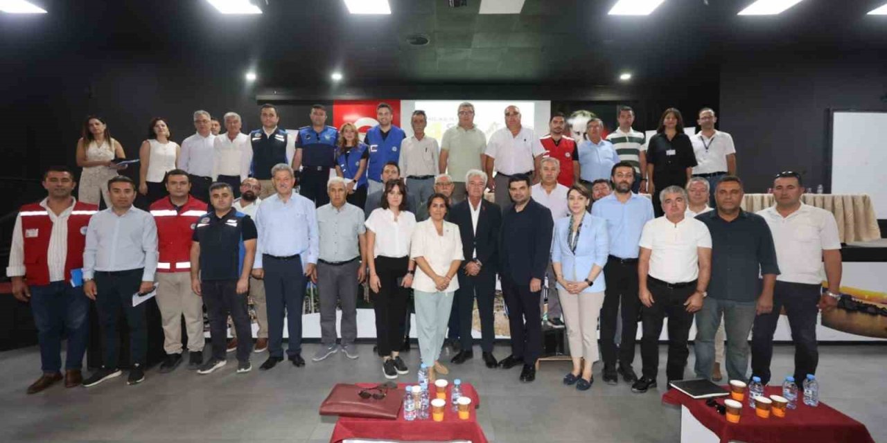 Muğla Büyükşehir’den Milas’ta muhtarlarla koordinasyon toplantısı