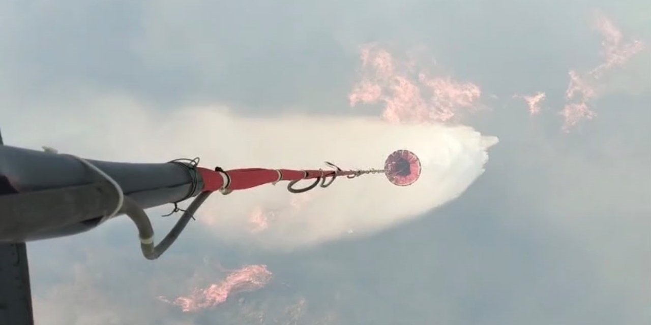 Foça’daki orman yangınına havadan ve karadan müdahale
