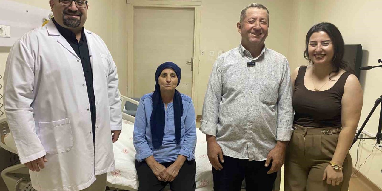 Kafatası kemiğini 8 ay karnında taşıdı