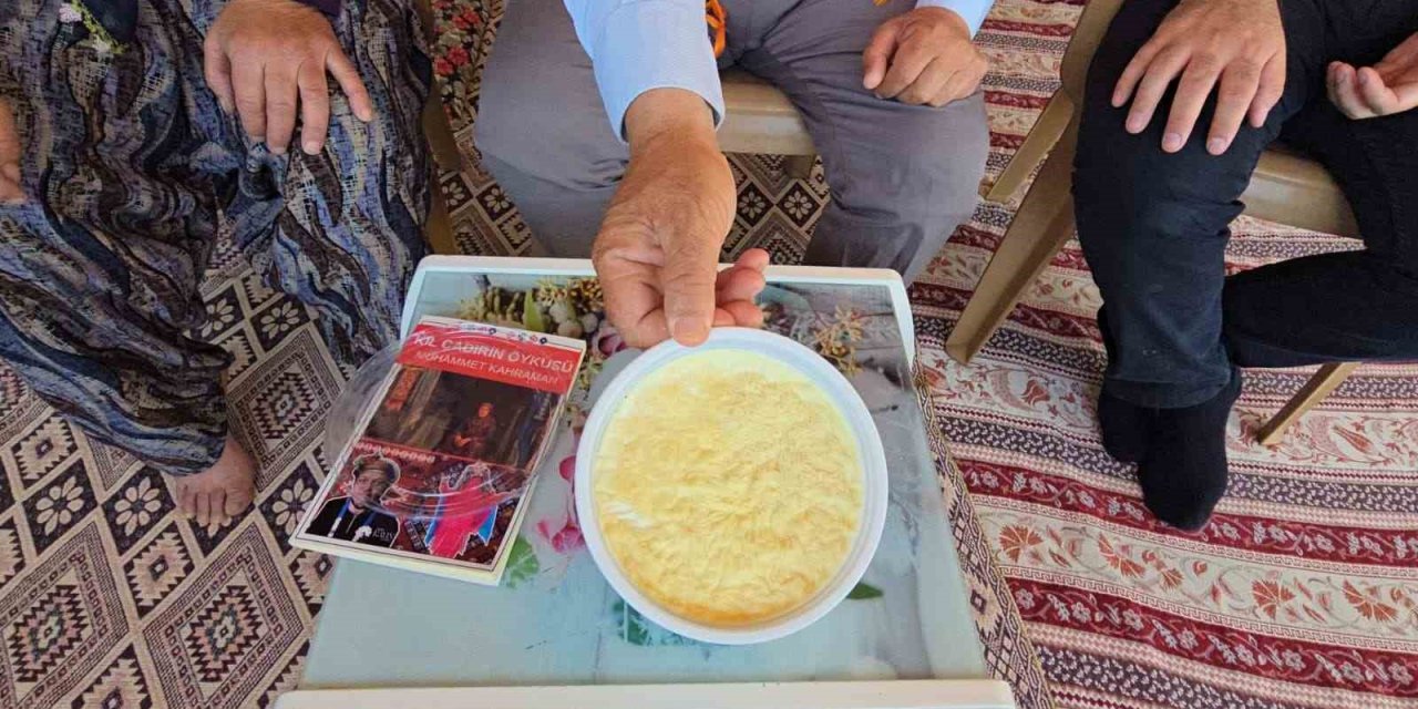 Yanık kokusu ve sert kıvamıyla Tavas yoğurdu damaklarda iz bırakıyor